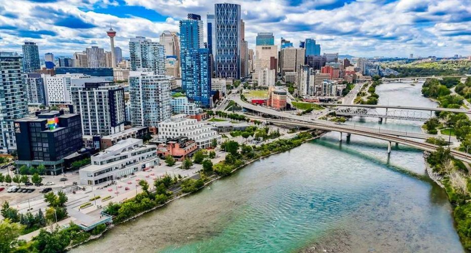 560 6 Avenue, Calgary, Alberta T2G 1K7, 2 Bedroom Bedrooms, 0 ,2 BathroomBathrooms,Residential,For Sale,6,0,A2282554