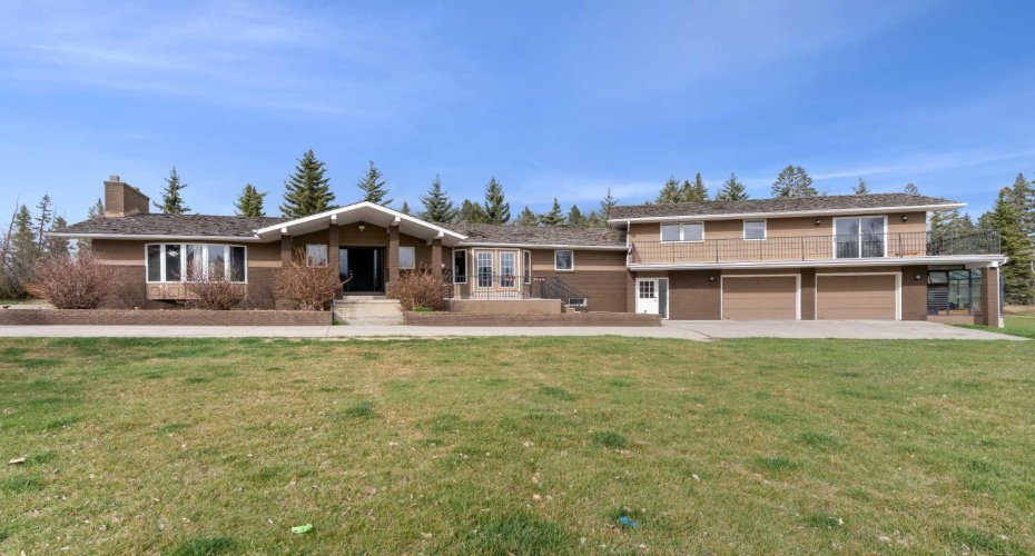 1008 Shawnee Drive, Calgary, Alberta T2Y2T9, 3 Bedrooms Bedrooms, ,4 BathroomsBathrooms,Residential,For Sale,Shawnee,A2279086