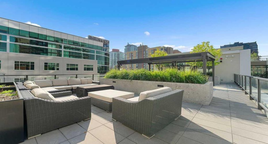 310 12 Avenue, Calgary, Alberta T2R 1B5, 2 Bedrooms Bedrooms, ,2 BathroomsBathrooms,Residential,For Sale,12,A2282959