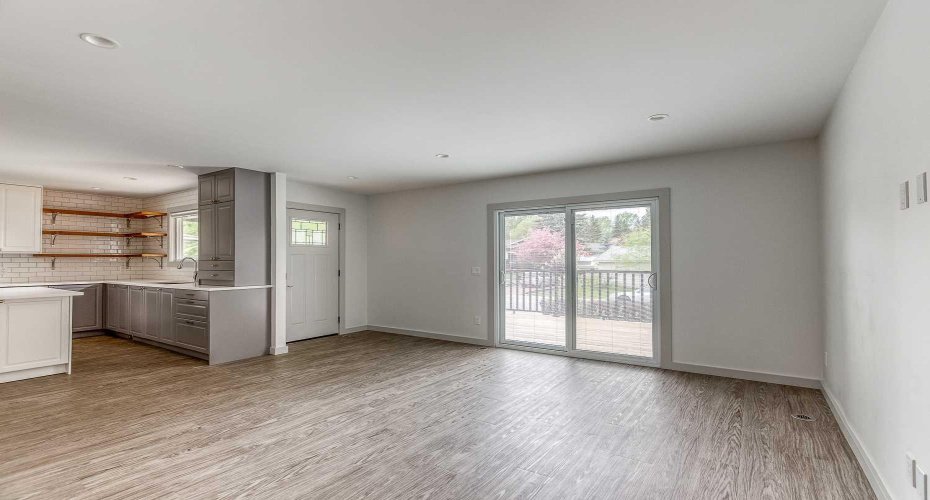 632 Cantrell Drive, Calgary, Alberta T2W 1W7, 4 Bedrooms Bedrooms, ,2 BathroomsBathrooms,Residential,For Sale,Cantrell,A2280886