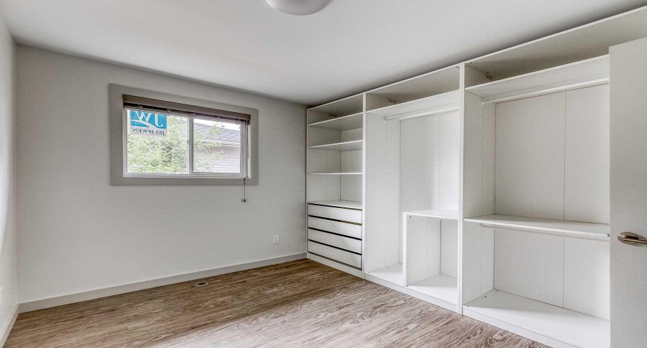 632 Cantrell Drive, Calgary, Alberta T2W 1W7, 4 Bedrooms Bedrooms, ,2 BathroomsBathrooms,Residential,For Sale,Cantrell,A2280886