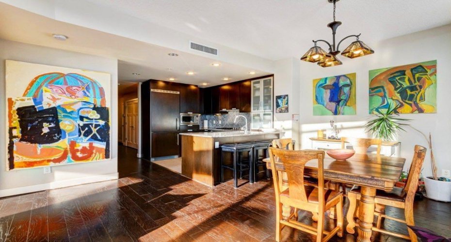 99 Spruce Place, Calgary, Alberta T3C 3X7, 2 Bedrooms Bedrooms, ,2 BathroomsBathrooms,Residential,For Sale,Spruce,A2281666