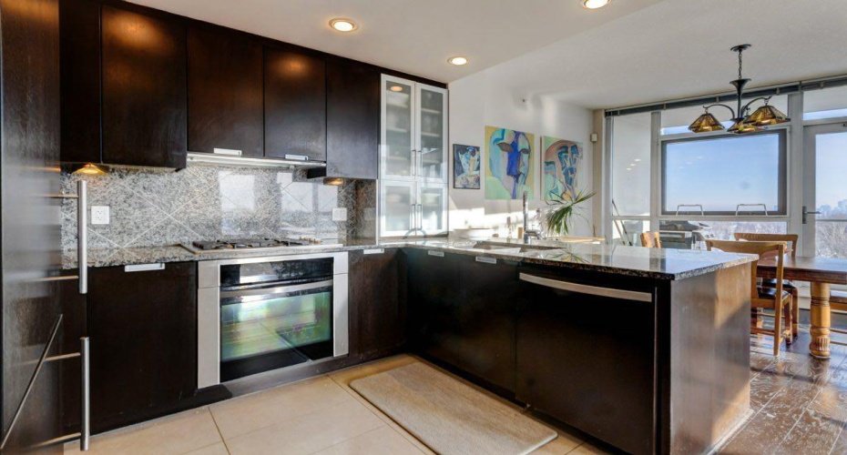 99 Spruce Place, Calgary, Alberta T3C 3X7, 2 Bedrooms Bedrooms, ,2 BathroomsBathrooms,Residential,For Sale,Spruce,A2281666