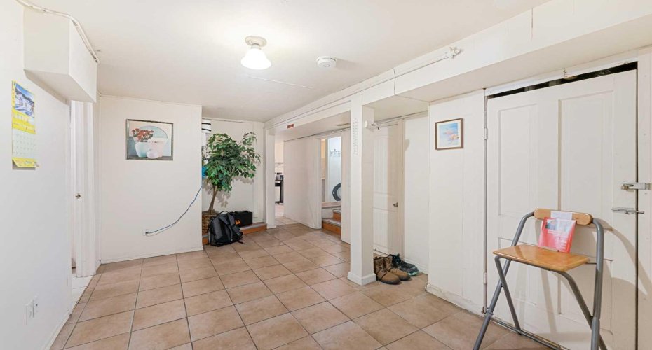 216 15 Avenue, Calgary, Alberta T2M 0G8, 5 Bedroom Bedrooms, 0 ,2 BathroomBathrooms,Residential,For Sale,15,0,A2283011