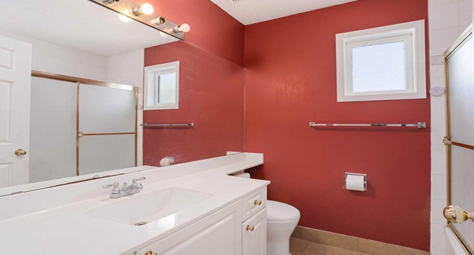 218 15 Avenue, Calgary, Alberta T2M 0G8, 4 Bedroom Bedrooms, 0 ,4 BathroomBathrooms,Residential,For Sale,15,0,A2283012