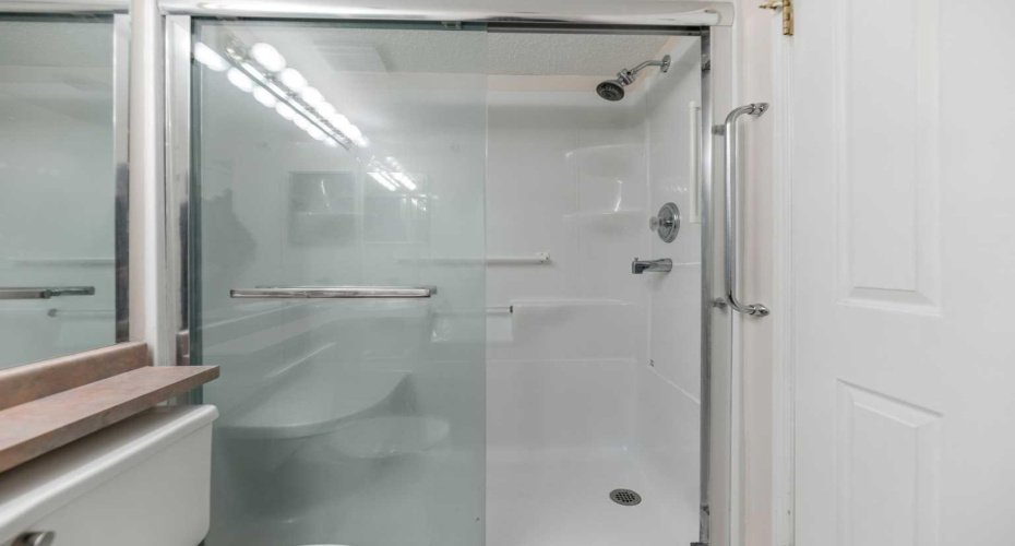 6224 17 Avenue, Calgary, Alberta T2A 7X8, 2 Bedroom Bedrooms, 0 ,2 BathroomBathrooms,Residential,For Sale,17,0,A2282308