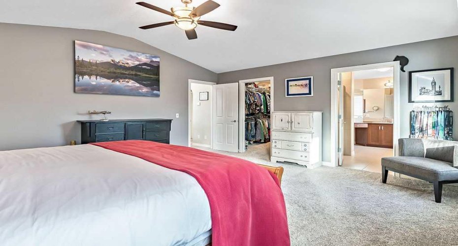 134 Crystal Green Drive, Okotoks, Alberta T1S 0C7, 6 Bedrooms Bedrooms, ,4 BathroomsBathrooms,Residential,For Sale,Crystal Green,A2283078