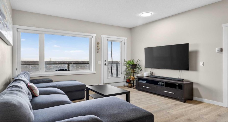 214 Sherwood Square, Calgary, Alberta T3R1T6, 1 Bedroom Bedrooms, ,1 BathroomBathrooms,Residential,For Sale,Sherwood,A2283106