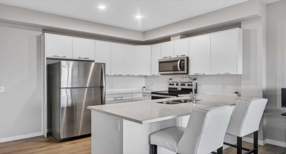 214 Sherwood Square, Calgary, Alberta T3R1T6, 1 Bedroom Bedrooms, ,1 BathroomBathrooms,Residential,For Sale,Sherwood,A2283106