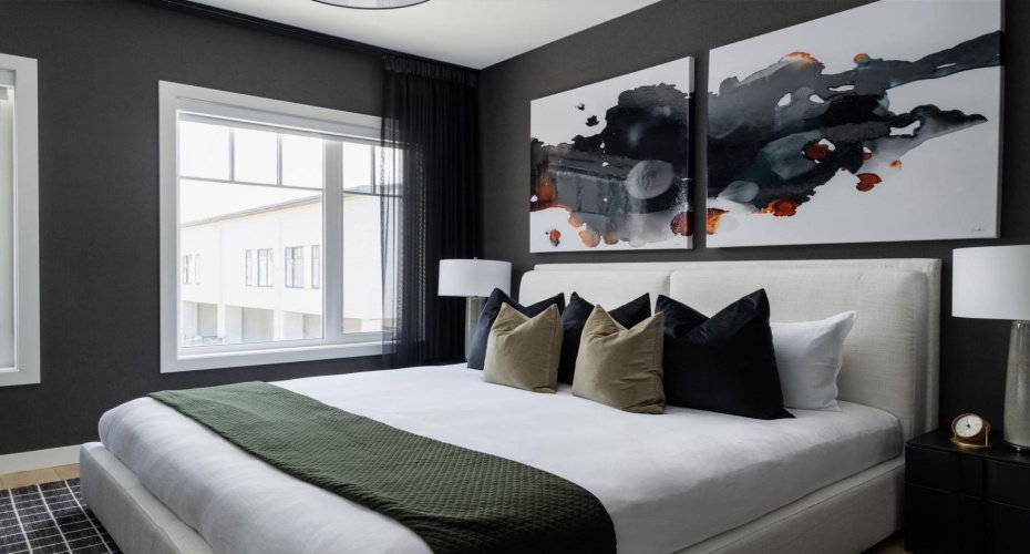 8163 8 Avenue, Calgary, Alberta T3H 6B1, 4 Bedrooms Bedrooms, ,3 BathroomsBathrooms,Residential,For Sale,8,A2283136