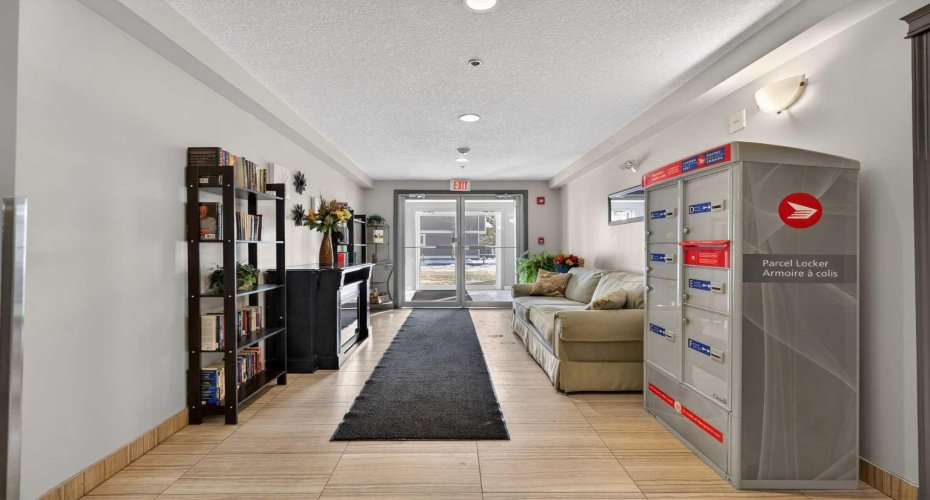 304 Cranberry Park, Calgary, Alberta T3M 1R3, 2 Bedrooms Bedrooms, ,2 BathroomsBathrooms,Residential,For Sale,Cranberry,A2282357