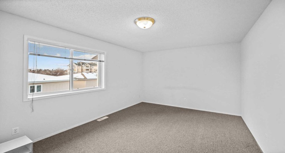 120 First Street, Cochrane, Alberta T0L 1W0, 2 Bedrooms Bedrooms, ,3 BathroomsBathrooms,Residential,For Sale,First,A2282823