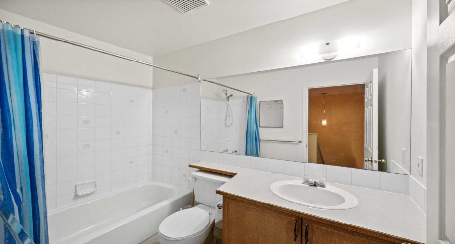 120 First Street, Cochrane, Alberta T0L 1W0, 2 Bedrooms Bedrooms, ,3 BathroomsBathrooms,Residential,For Sale,First,A2282823