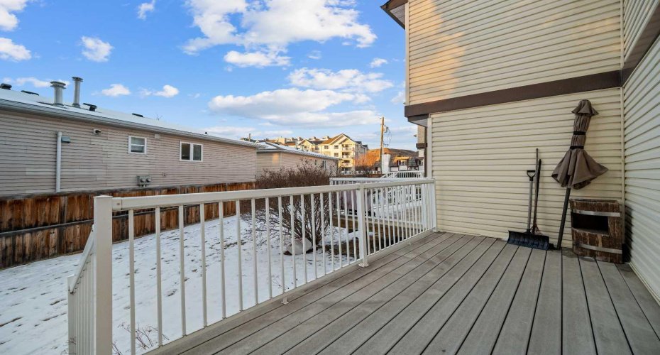 120 First Street, Cochrane, Alberta T0L 1W0, 2 Bedrooms Bedrooms, ,3 BathroomsBathrooms,Residential,For Sale,First,A2282823