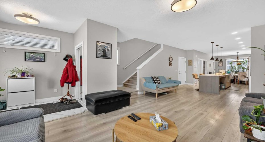 132 Corner Meadows Gate, Calgary, Alberta T3N 1J7, 4 Bedrooms Bedrooms, ,4 BathroomsBathrooms,Residential,For Sale,Corner Meadows,A2283014