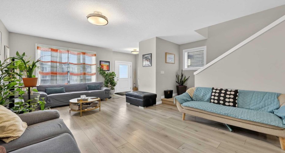 132 Corner Meadows Gate, Calgary, Alberta T3N 1J7, 4 Bedrooms Bedrooms, ,4 BathroomsBathrooms,Residential,For Sale,Corner Meadows,A2283014