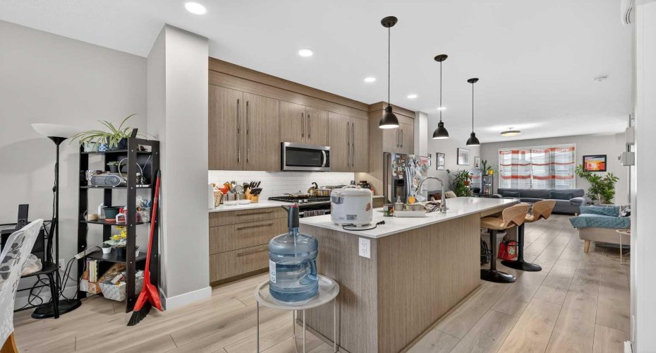 132 Corner Meadows Gate, Calgary, Alberta T3N 1J7, 4 Bedrooms Bedrooms, ,4 BathroomsBathrooms,Residential,For Sale,Corner Meadows,A2283014