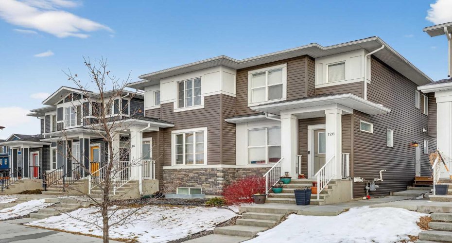 128 Corner Meadows Gate, Calgary, Alberta T3N 1J7, 4 Bedrooms Bedrooms, ,4 BathroomsBathrooms,Residential,For Sale,Corner Meadows,A2283140