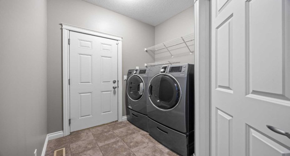 289 Jumping Pound Terrace, Cochrane, Alberta T4C 1G3, 3 Bedrooms Bedrooms, ,3 BathroomsBathrooms,Residential,For Sale,Jumping Pound,A2283277