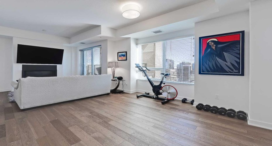 930 6 Avenue, Calgary, Alberta T2P 1J3, 2 Bedrooms Bedrooms, ,2 BathroomsBathrooms,Residential,For Sale,6,A2283308