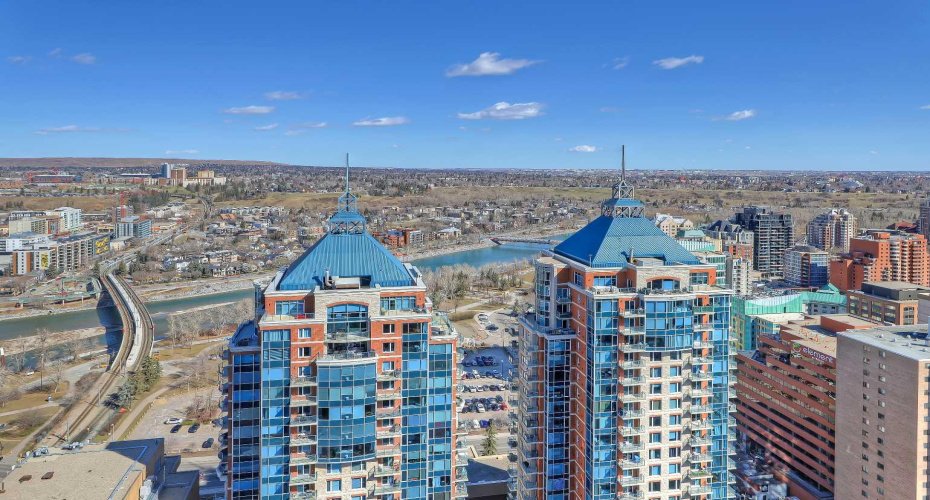 930 6 Avenue, Calgary, Alberta T2P 1J3, 2 Bedrooms Bedrooms, ,2 BathroomsBathrooms,Residential,For Sale,6,A2283308