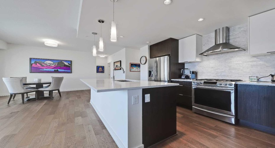 930 6 Avenue, Calgary, Alberta T2P 1J3, 2 Bedrooms Bedrooms, ,2 BathroomsBathrooms,Residential,For Sale,6,A2283308