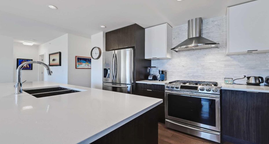 930 6 Avenue, Calgary, Alberta T2P 1J3, 2 Bedrooms Bedrooms, ,2 BathroomsBathrooms,Residential,For Sale,6,A2283308