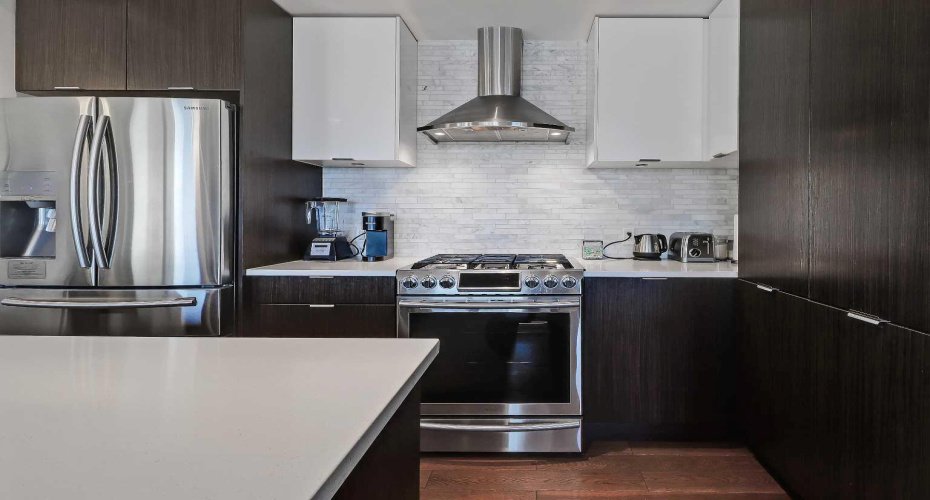 930 6 Avenue, Calgary, Alberta T2P 1J3, 2 Bedrooms Bedrooms, ,2 BathroomsBathrooms,Residential,For Sale,6,A2283308