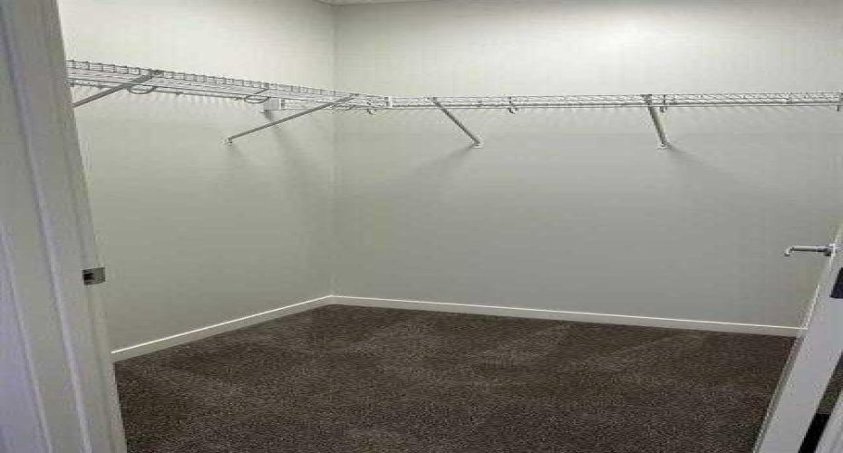 33 Carringham Gate, Calgary, Alberta T3P 2H6, ,Rental,Carringham,A2283358