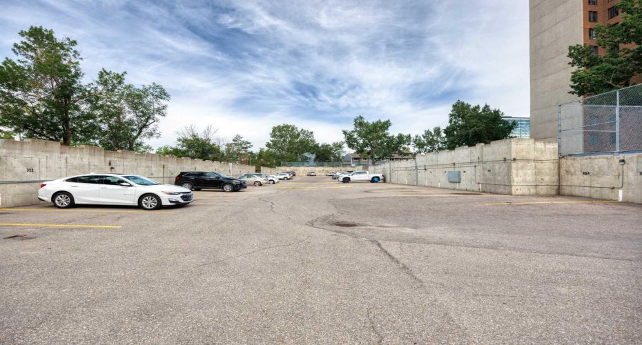 4944 Dalton Drive, Calgary, Alberta T3A 2E6, 2 Bedrooms Bedrooms, ,1 BathroomBathrooms,Residential,For Sale,Dalton,A2283484