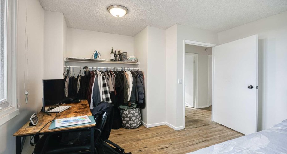 4944 Dalton Drive, Calgary, Alberta T3A 2E6, 2 Bedrooms Bedrooms, ,1 BathroomBathrooms,Residential,For Sale,Dalton,A2283484