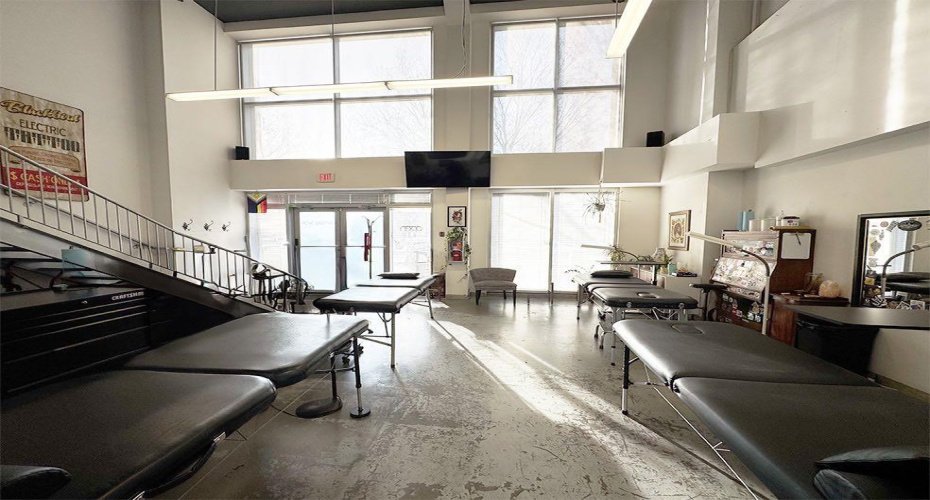 1118 12 Avenue, Calgary, Alberta T2R 0P4, ,Commercial,For Sale,12,A2280718