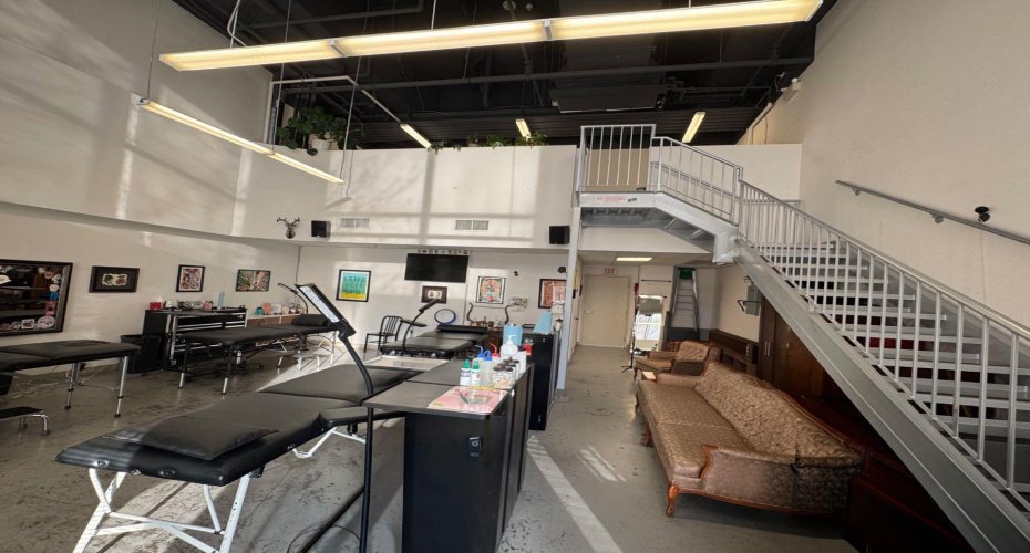 1118 12 Avenue, Calgary, Alberta T2R 0P4, ,Commercial,For Sale,12,A2280718