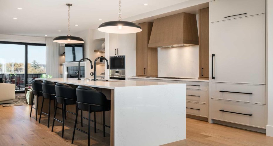 1700 73 Street, Calgary, Alberta T3H 0J6, 3 Bedrooms Bedrooms, ,4 BathroomsBathrooms,Residential,For Sale,73,A2281759