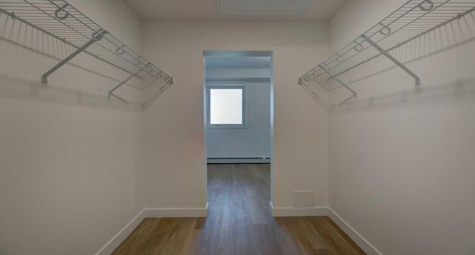 8500 19 Avenue, Calgary, Alberta T2A 7W8, 2 Bedrooms Bedrooms, ,2 BathroomsBathrooms,Residential,For Sale,19,A2276897