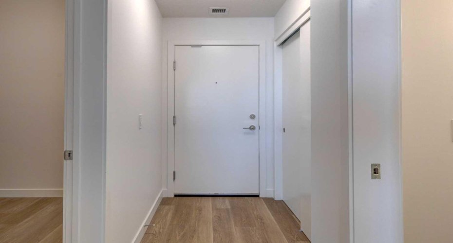 8500 19 Avenue, Calgary, Alberta T2A 7W8, 2 Bedrooms Bedrooms, ,2 BathroomsBathrooms,Residential,For Sale,19,A2276897