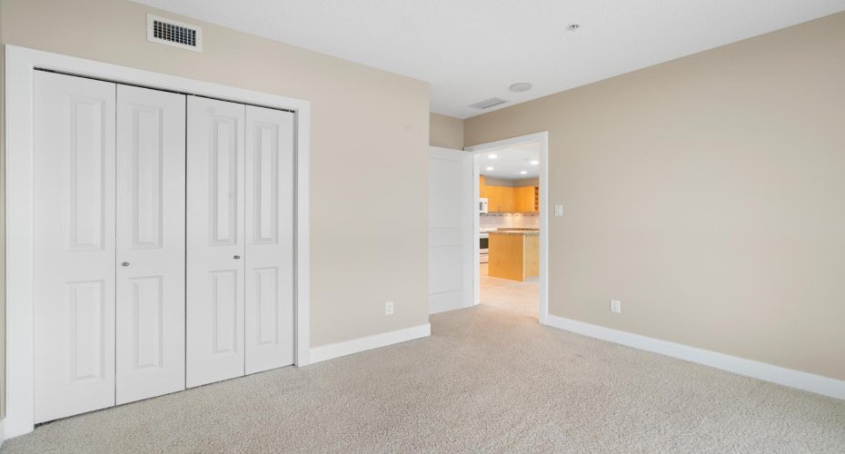 77 Spruce Place, Calgary, Alberta T3H 3C8, 2 Bedrooms Bedrooms, ,2 BathroomsBathrooms,Residential,For Sale,Spruce,A2283256