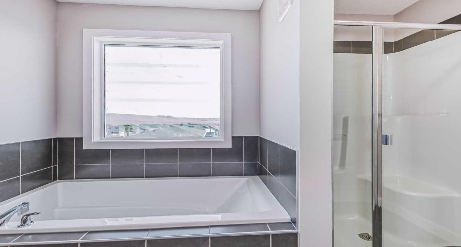 4 Topaz Place, Cochrane, Alberta T4C 3K2, 3 Bedrooms Bedrooms, ,3 BathroomsBathrooms,Residential,For Sale,Topaz,A2283463