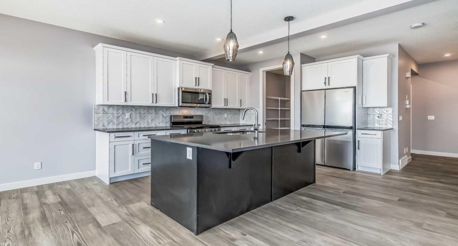 4 Topaz Place, Cochrane, Alberta T4C 3K2, 3 Bedrooms Bedrooms, ,3 BathroomsBathrooms,Residential,For Sale,Topaz,A2283463