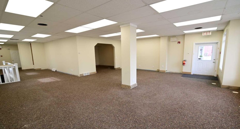 21 North Railway Street, Okotoks, Alberta T0L 1T0, ,Commercial,For Lease,North Railway,A2283536