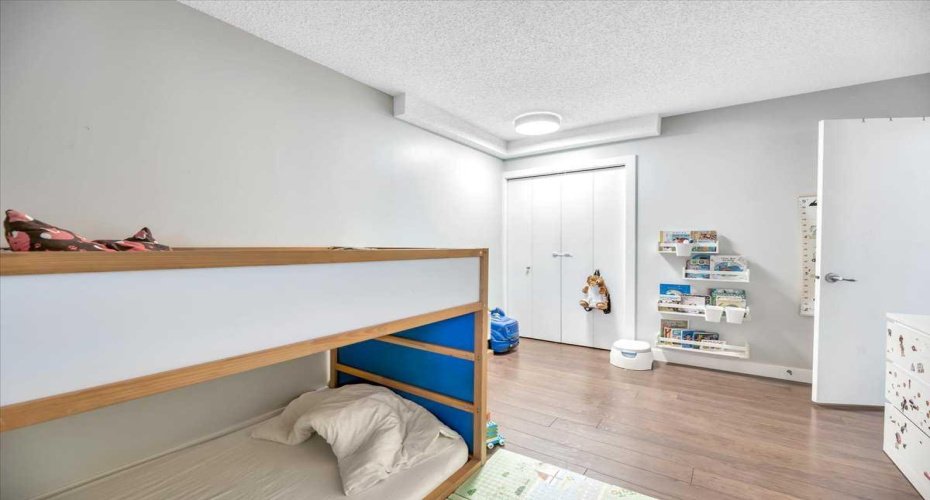 1720 13 Street, Calgary, Alberta T2T 3P4, 2 Bedrooms Bedrooms, ,2 BathroomsBathrooms,Residential,For Sale,13,A2283610