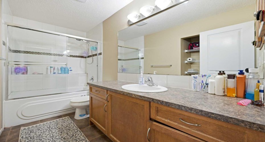 81 Saddlemont Road, Calgary, Alberta T3J 5E4, 5 Bedroom Bedrooms, 0 ,3 BathroomBathrooms,Residential,For Sale,Saddlemont,0,A2283740