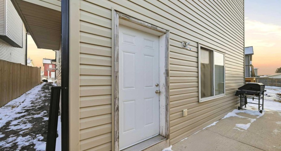 81 Saddlemont Road, Calgary, Alberta T3J 5E4, 5 Bedroom Bedrooms, 0 ,3 BathroomBathrooms,Residential,For Sale,Saddlemont,0,A2283740