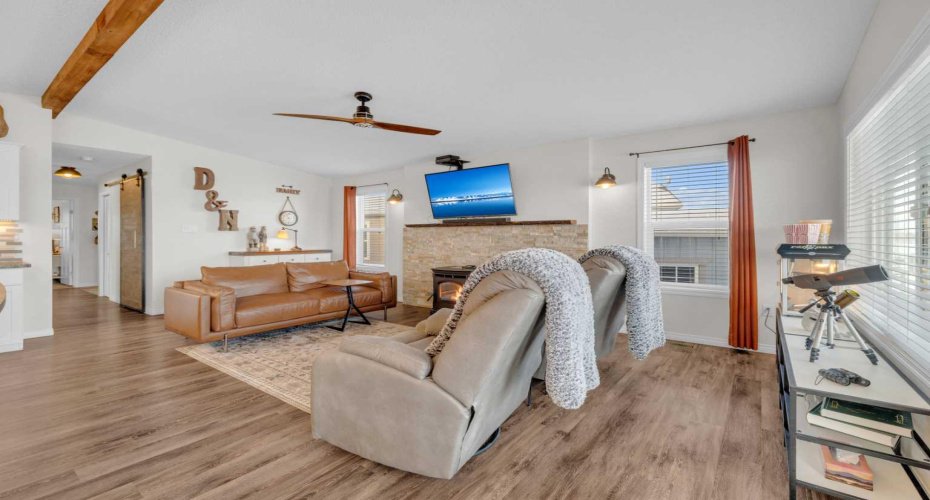 41019 Range Road 11, Rural Lacombe County, Alberta T0C 0J1, 2 Bedrooms Bedrooms, ,1 BathroomBathrooms,Residential,For Sale,Range Road 11,A2282135