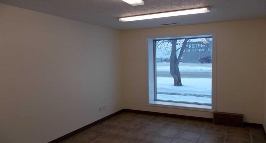 11302 95 Avenue, Grande Prairie, Alberta T8V 5M1, ,Commercial,For Lease,Rachel Building,95,A2282240