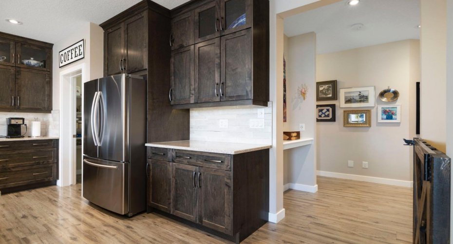 8 Emberside Glen, Cochrane, Alberta T4C2L6, 4 Bedrooms Bedrooms, ,4 BathroomsBathrooms,Residential,For Sale,Emberside,A2282601