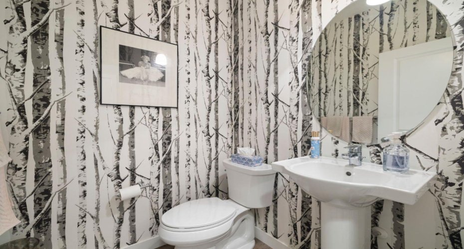 8 Emberside Glen, Cochrane, Alberta T4C2L6, 4 Bedrooms Bedrooms, ,4 BathroomsBathrooms,Residential,For Sale,Emberside,A2282601