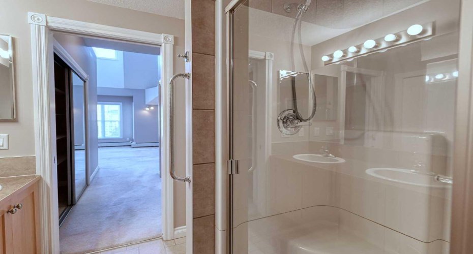 151 Country Village Road, Calgary, Alberta T3K 5X5, 2 Bedrooms Bedrooms, ,3 BathroomsBathrooms,Residential,For Sale,Country Village,A2280092