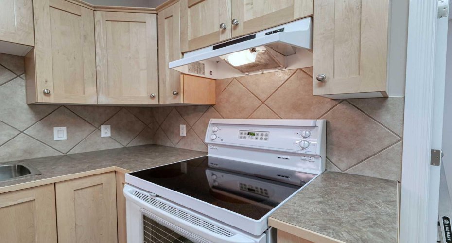 151 Country Village Road, Calgary, Alberta T3K 5X5, 2 Bedrooms Bedrooms, ,3 BathroomsBathrooms,Residential,For Sale,Country Village,A2280092
