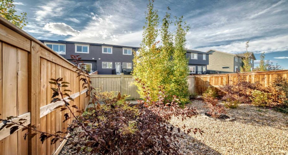 615 Kingsmere Way, Airdrie, Alberta T4A0X9, 3 Bedrooms Bedrooms, ,3 BathroomsBathrooms,Residential,For Sale,Kingsmere,A2283246